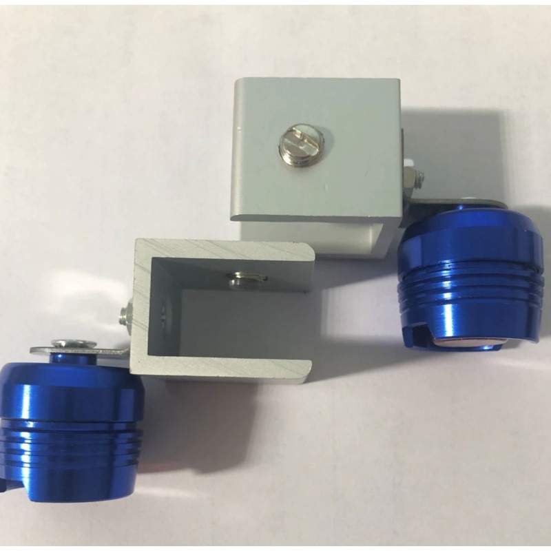 Kit feux de position arrière.  - 10 Kit feux de position arrière.
Installer un kit supplémentaire de feux d'avertissement arrièr